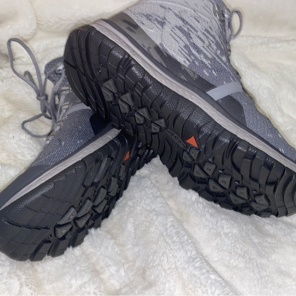 Brand New Neutral Keen Hiking Boots - Picture 8 of 14